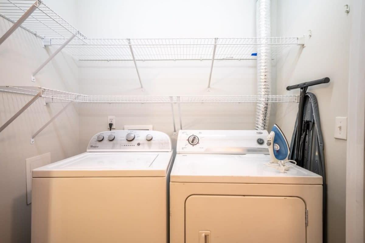 Apartment Cozysuites Music Row Stylish 2br Free Parking 44 *